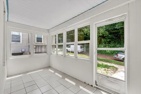 2711 9TH Avenue Rock Island IL 61201