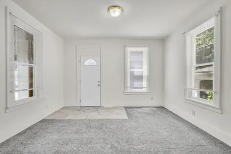 2711 9TH Avenue Rock Island IL 61201