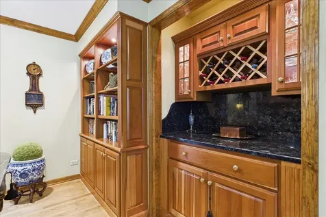 120 West Blackthorn Lane Lake Forest IL 60045