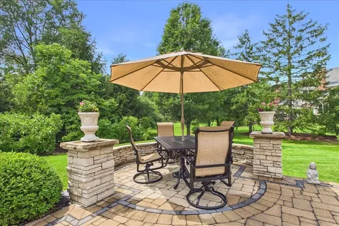 120 West Blackthorn Lane Lake Forest IL 60045