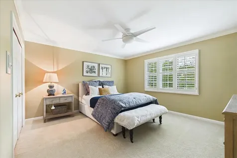 120 West Blackthorn Lane Lake Forest IL 60045