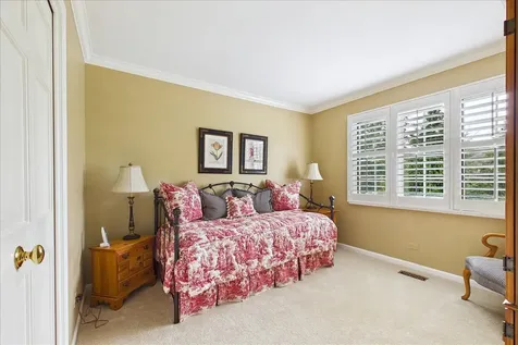 120 West Blackthorn Lane Lake Forest IL 60045