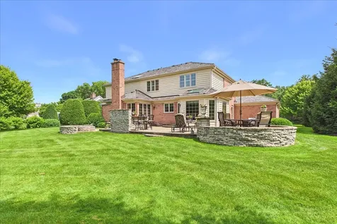 120 West Blackthorn Lane Lake Forest IL 60045