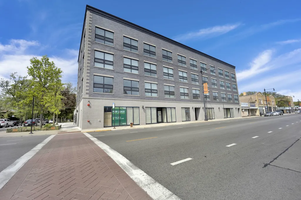 4350 West Lawrence Avenue Chicago IL 60630