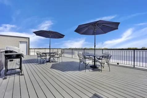 4350 West Lawrence Avenue Chicago IL 60630