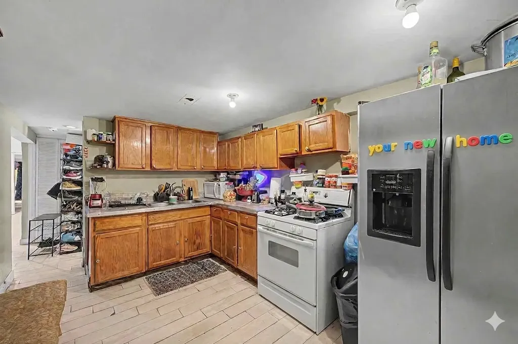 852 North Springfield Avenue Chicago IL 60651