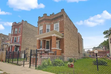852 North Springfield Avenue Chicago IL 60651