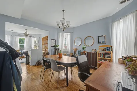 852 North Springfield Avenue Chicago IL 60651