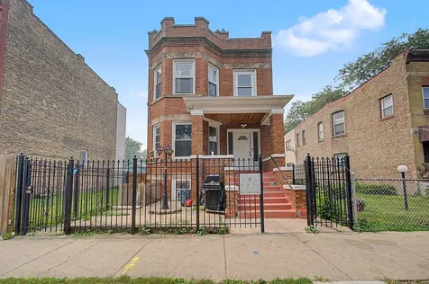 852 North Springfield Avenue Chicago IL 60651