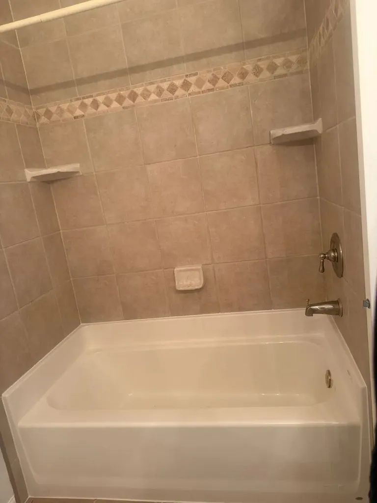 327 Wildberry Court Schaumburg IL 60193