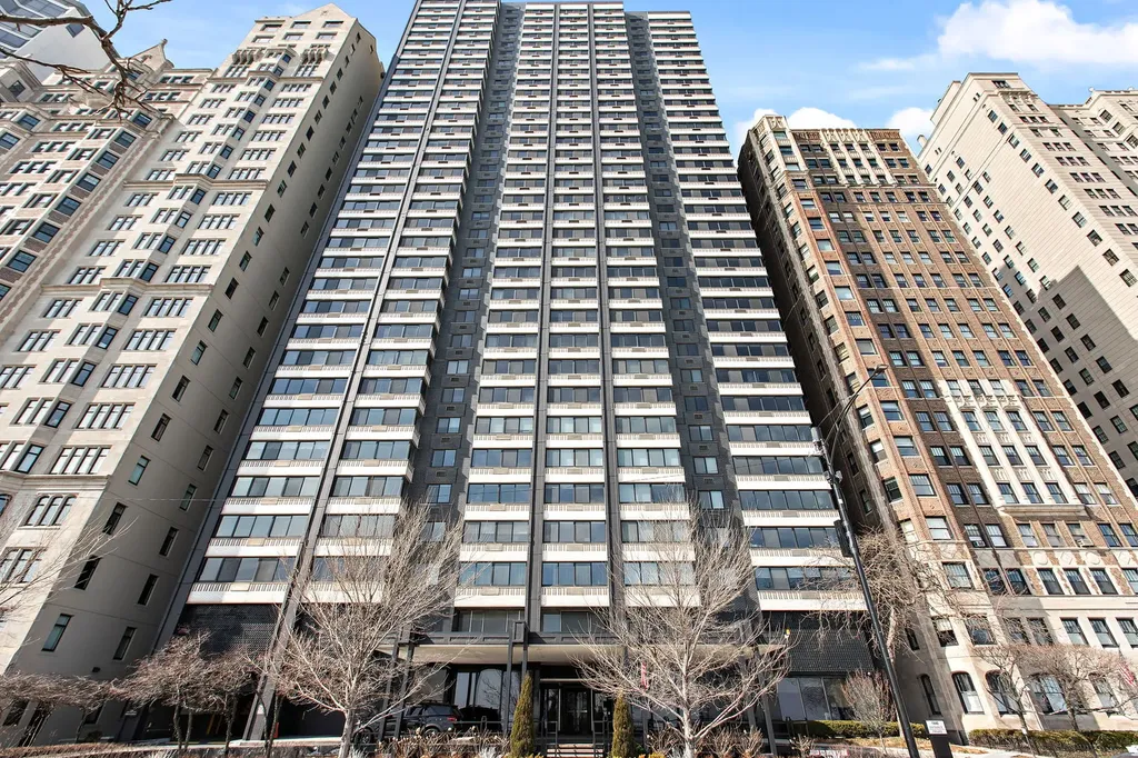 1440 North Lake Shore Drive Chicago IL 60610