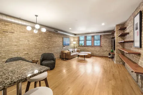 7020 North Paulina Street Chicago IL 60626