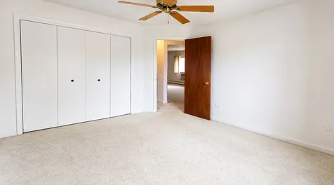 1243 Washington Street E Des Plaines IL 60016