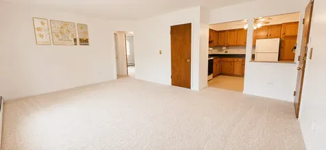 1243 Washington Street E Des Plaines IL 60016