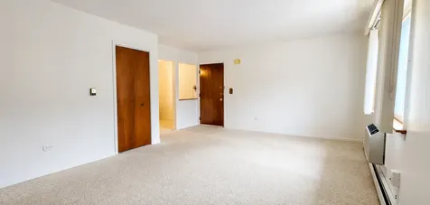 1243 Washington Street E Des Plaines IL 60016