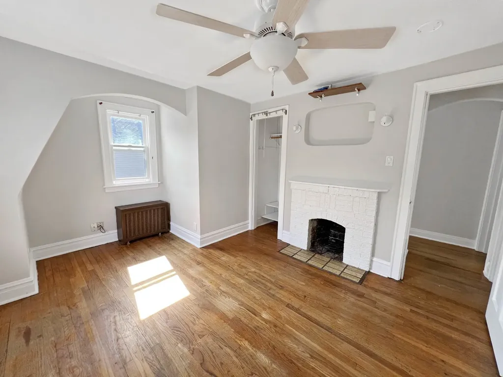 15 West Ann Street Lombard IL 60148