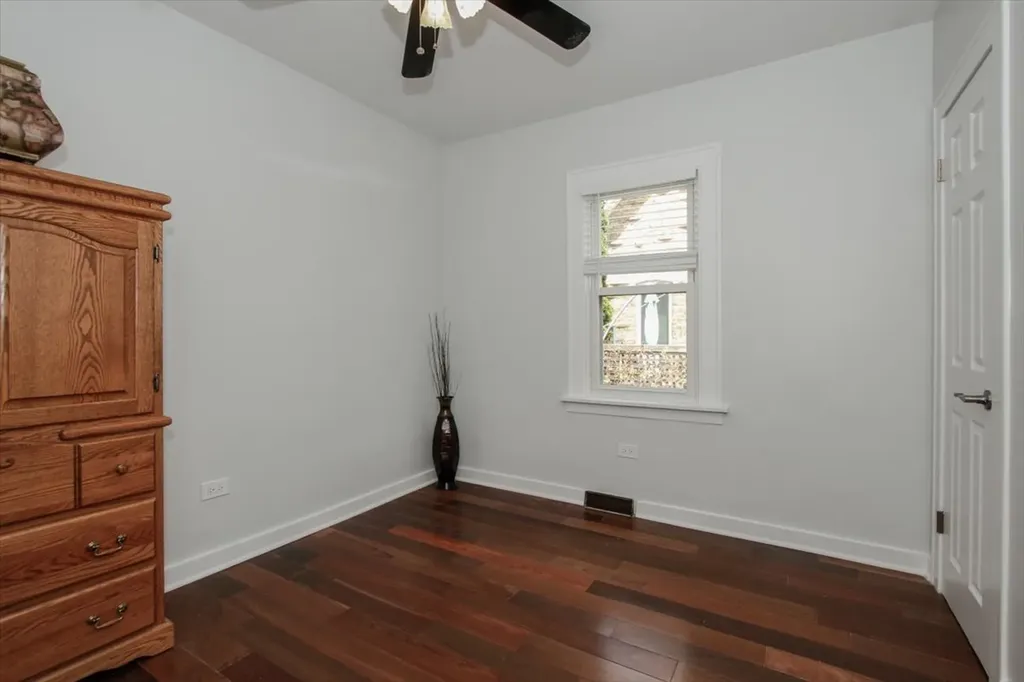 4507 Dorset Avenue Lisle IL 60532