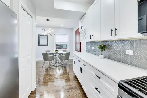 2227 Foster Street Evanston IL 60201