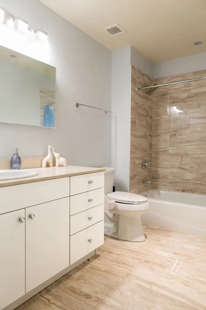 8 East Randolph Street Chicago IL 60601