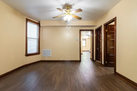2938 North Dawson Avenue Chicago IL 60618