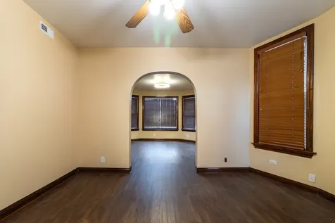 2938 North Dawson Avenue Chicago IL 60618