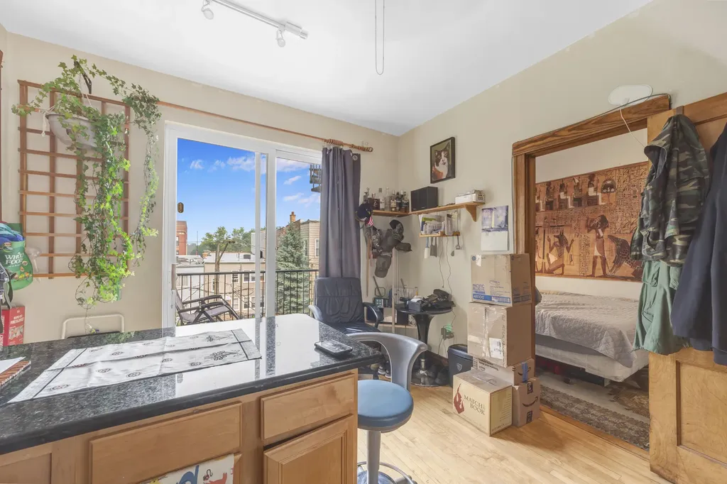 835 North Maplewood Avenue Chicago IL 60622