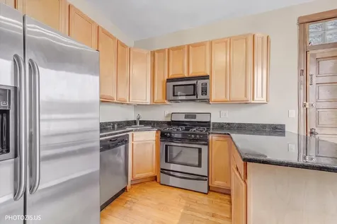 835 North Maplewood Avenue Chicago IL 60622