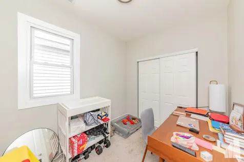2923 North Avers Avenue Chicago IL 60618