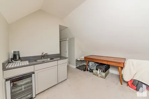 2923 North Avers Avenue Chicago IL 60618