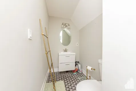 2923 North Avers Avenue Chicago IL 60618