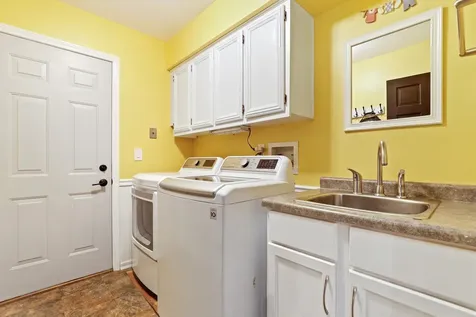 2686 Le Baron Court Geneva IL 60134