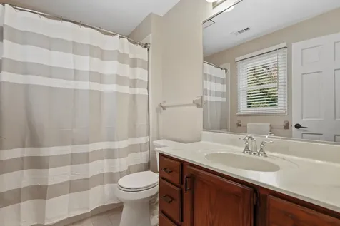 2686 Le Baron Court Geneva IL 60134