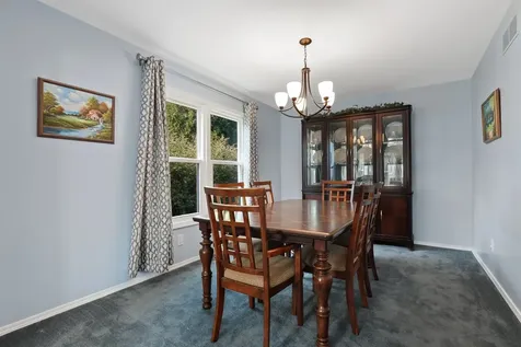 2686 Le Baron Court Geneva IL 60134