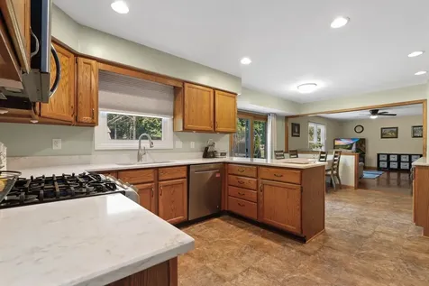 2686 Le Baron Court Geneva IL 60134