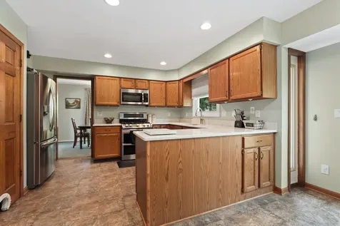 2686 Le Baron Court Geneva IL 60134