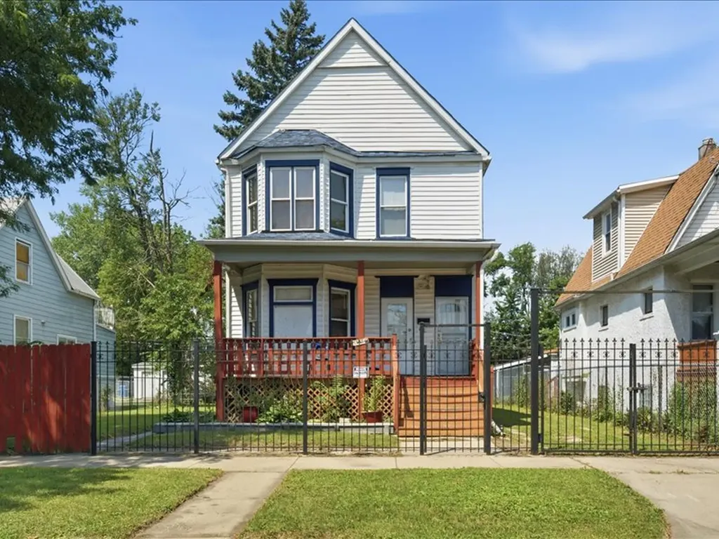 11754 South Wallace Street Chicago IL 60628