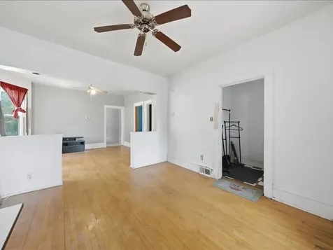 11754 South Wallace Street Chicago IL 60628