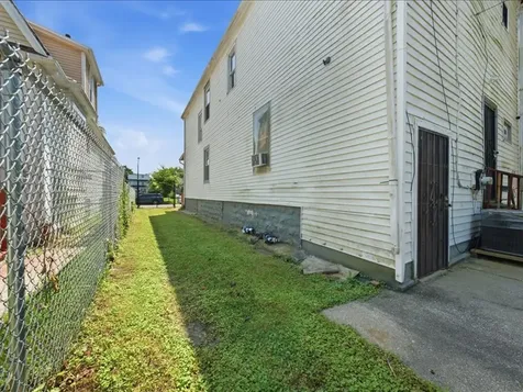 11754 South Wallace Street Chicago IL 60628