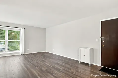 761 Garfield Avenue Libertyville IL 60048