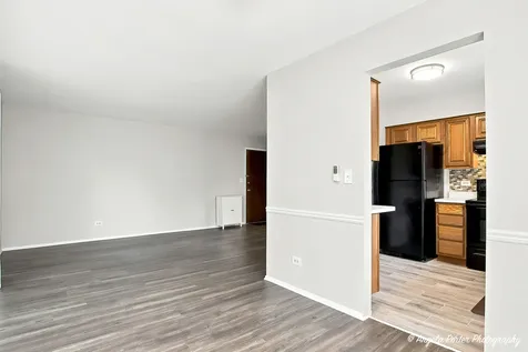 761 Garfield Avenue Libertyville IL 60048