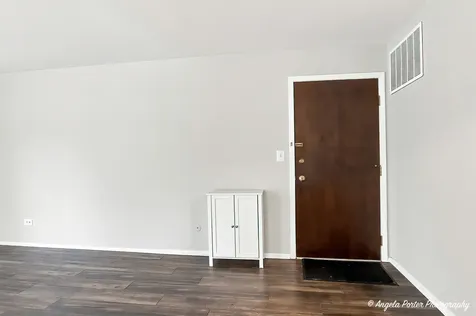 761 Garfield Avenue Libertyville IL 60048