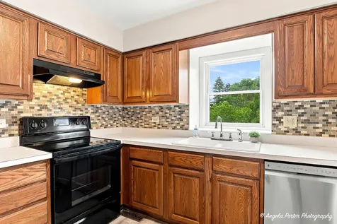 761 Garfield Avenue Libertyville IL 60048