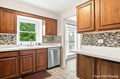 761 Garfield Avenue Libertyville IL 60048