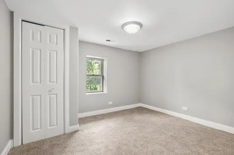15321 Lincoln Avenue Harvey IL 60426