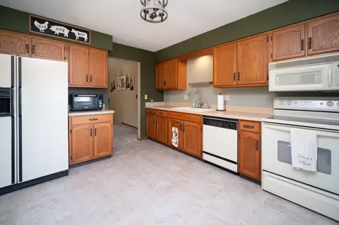 1781 Bracknel Boulevard Rockford IL 61103