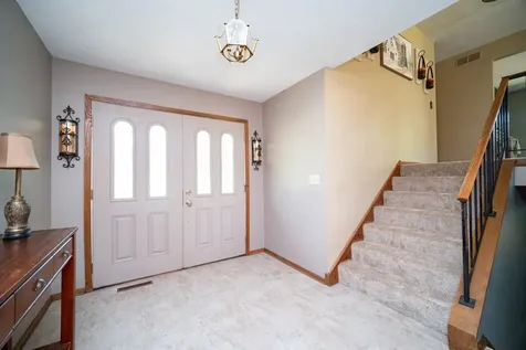 1781 Bracknel Boulevard Rockford IL 61103