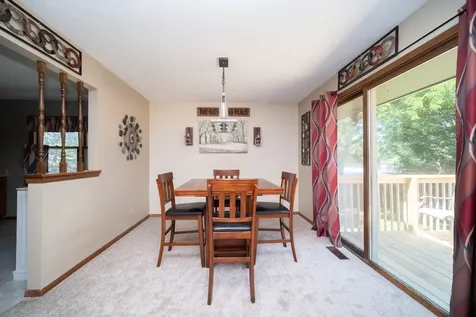 1781 Bracknel Boulevard Rockford IL 61103