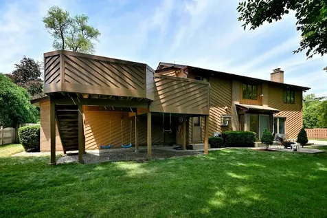2005 Mallard Drive Northbrook IL 60062