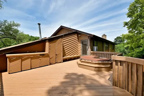 2005 Mallard Drive Northbrook IL 60062