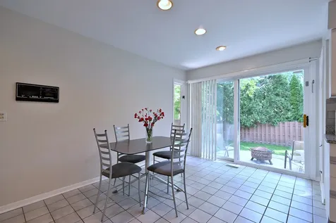 2005 Mallard Drive Northbrook IL 60062